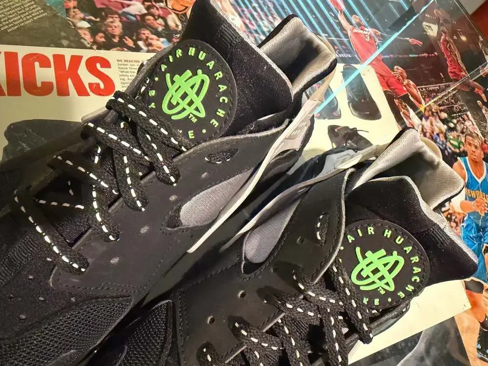Nike Air Huarache F22 Black Neon DR0141-001 Size 11.5